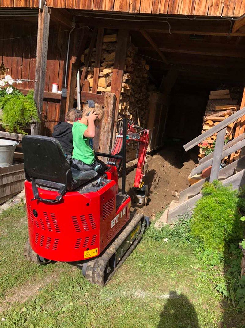 Koparka gąsienicowa Hightop w Austrii Koparka gąsienicowa Hightop w Austrii