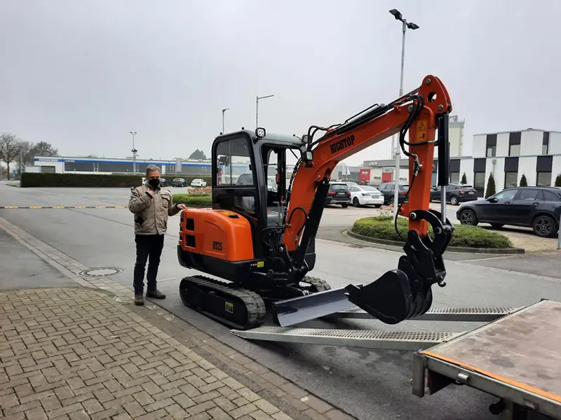 Hightop hydraulic excavator in Hamburg, Germany.